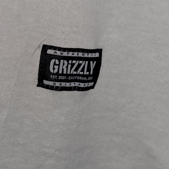 NWOT Grizzly Crew Neck Tee - Picture 5 of 8